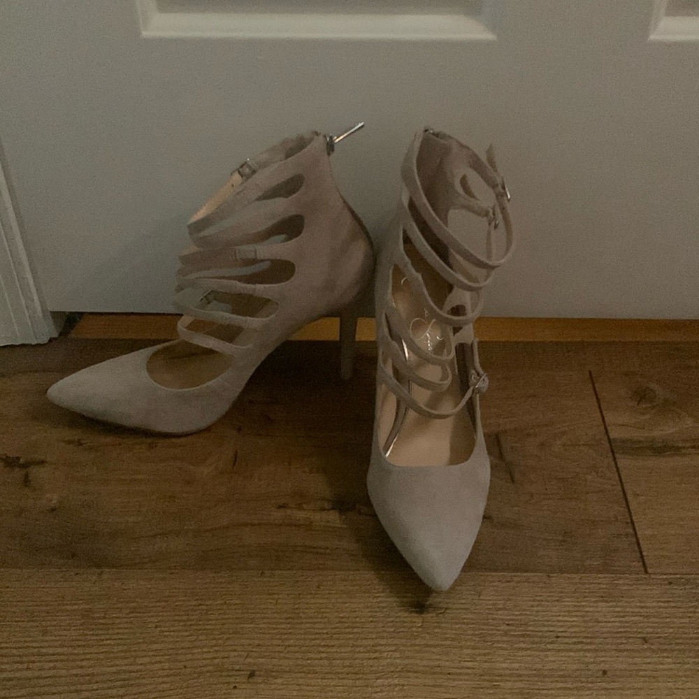 Pointy toe stiletto